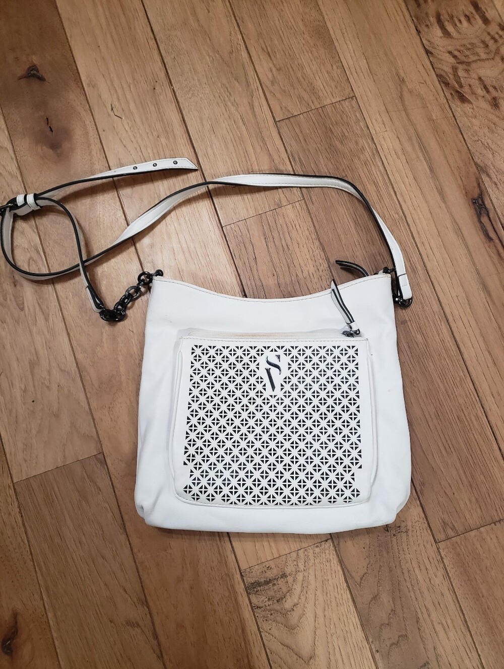 White Simply Vera- Vera Wang Purse!